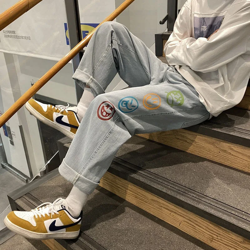 

Colorful Smiley Print Black Jeans Mens Straight Leg Pants Teen Hip Hop Denim Harem Trousers Baggy Boyfriend Style Streetwear New