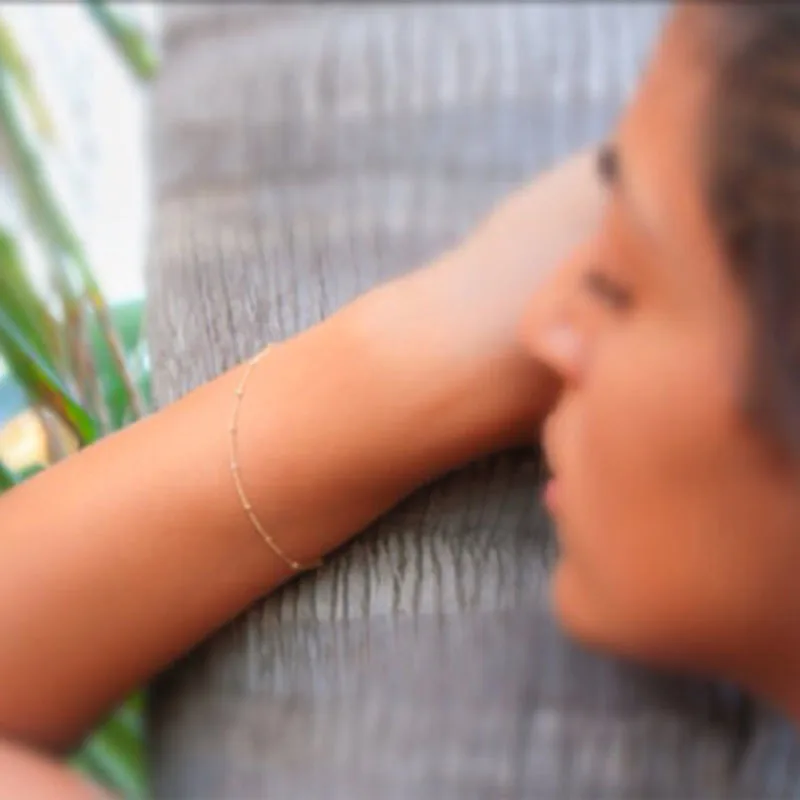 Женский браслет с бусинами простой модный мужской из цинкового сплава золотого