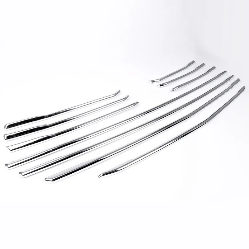 Декоративная накладка на решетку радиатора из АБС-пластика серебристая