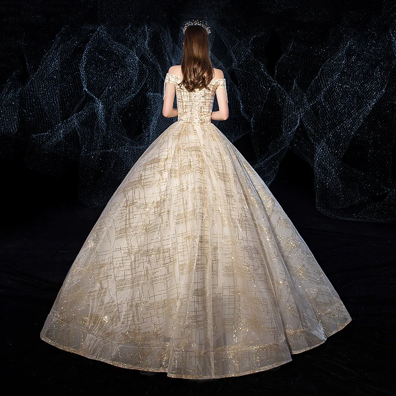 Свадебное платье цвета шампанского роскошное Золотое бальное с вырезом лодочкой