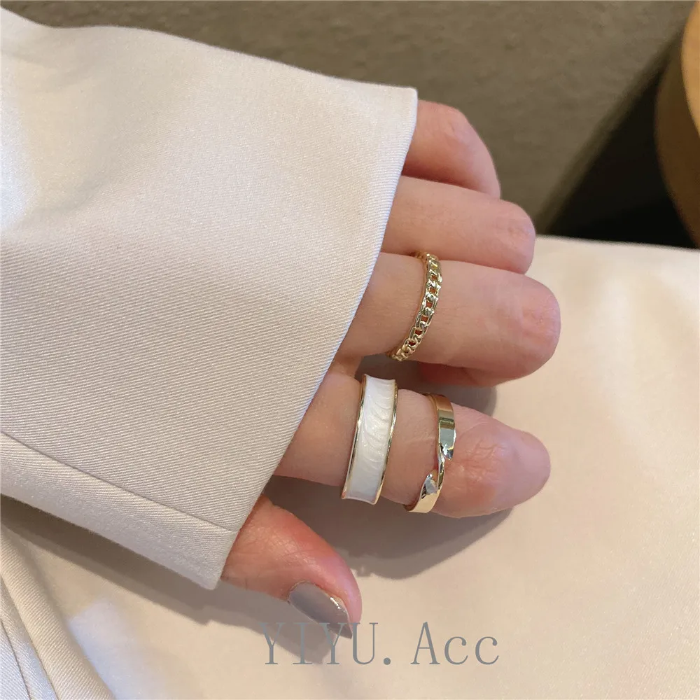 

Boutique Small Fresh Couple Ring French Gentle Temperament Couple Ring Three-piece Set