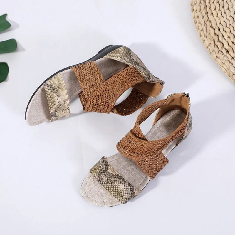 Сандалии женские с принтом змеиная кожа плоская подошва молния Повседневная