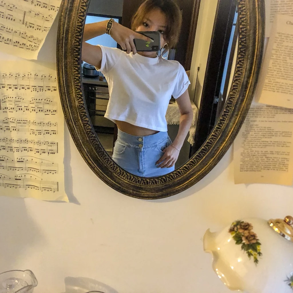 

MRMT 2020 Brand New Summer Women's T-shirt Round Collar Short Type of Short Sleeve T-shirt for Female Solid Color Tops Tshirt