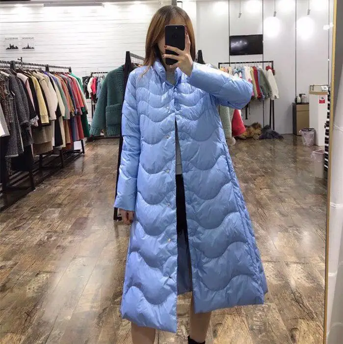 

Женский длинный пуховик оверсайз, модная однобортная парка на белом утином пуху 2021 с воротником-стойкой, зима 90%