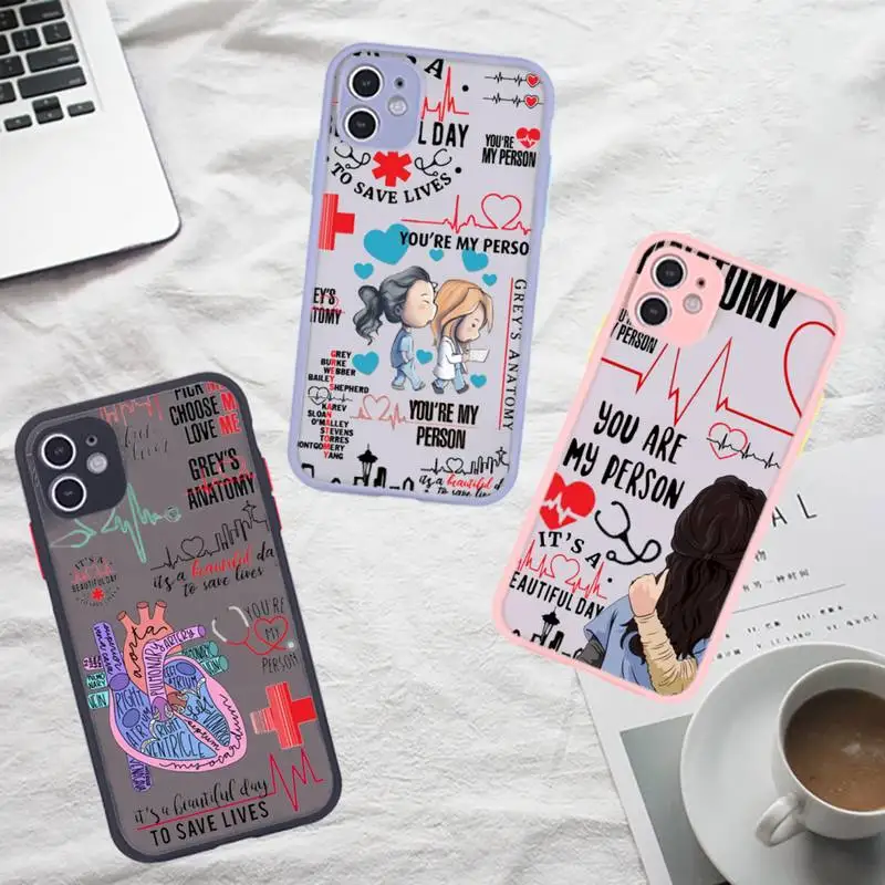 Матовый прозрачный серый чехол на заднюю панель с рисунком анатомии Greys You are my person