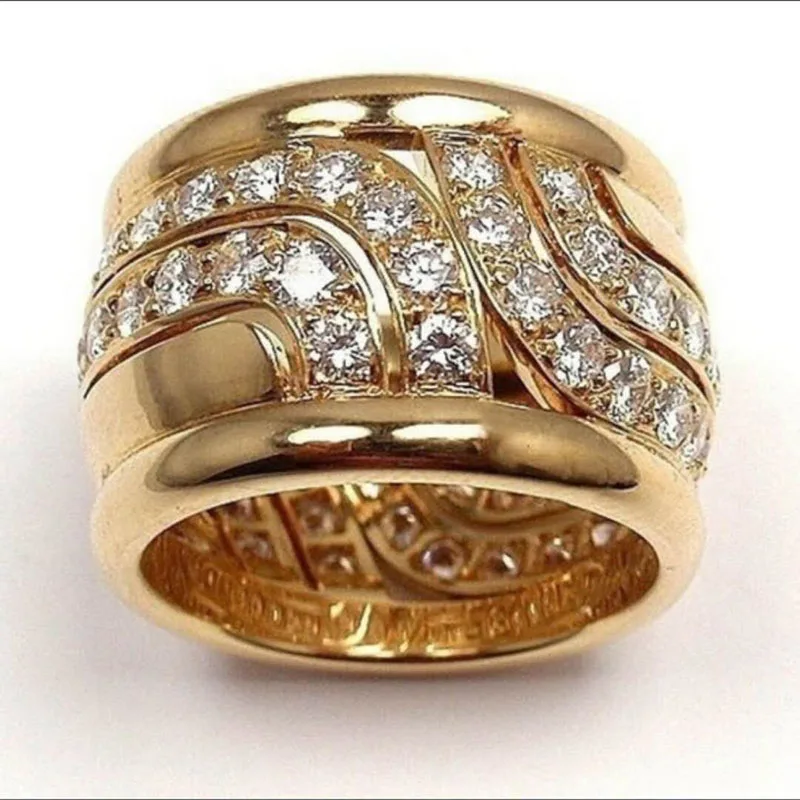 

Mifeiya Popular Gold Plated Barrel Tripe Ring Bling Iced Out Shiny Rhinestone Zircon Crystal for Women Party Jewelry Size 6-10