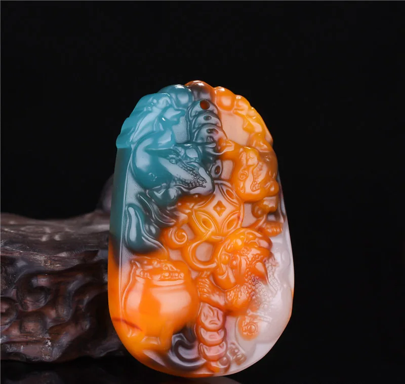 Натуральная красочная зеленая нефритовая подвеска ручной работы кулон жаба