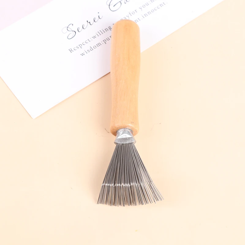 

1Pcs Wooden Comb Cleaner Cleaning Hair Brush Comb Cleaner Handle Embeded Tool New