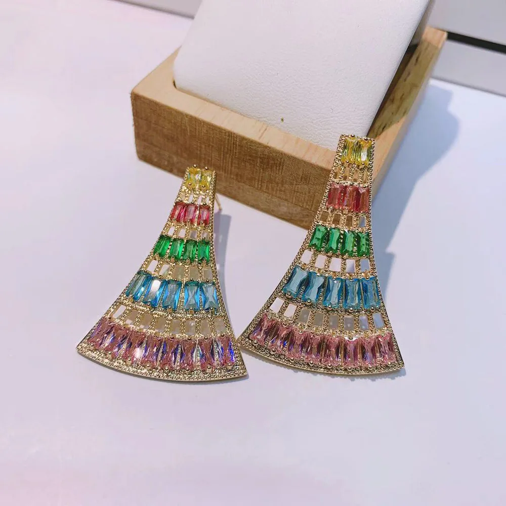 Модные женские серьги-гвоздики с фианитом в форме веера hibrid ювелирные изделия