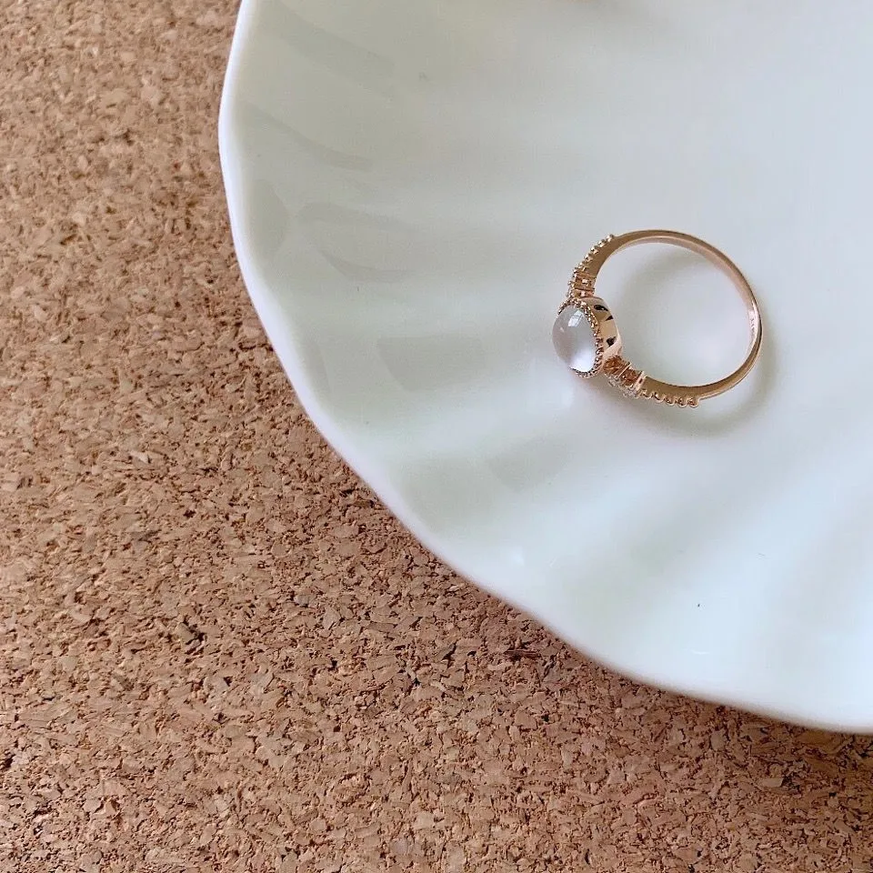 

Exquisite Small and Simple S925 Sterling Silver Natural High Ice Chalcedony Egg Noodles Female Ring All-Match Fashion Style