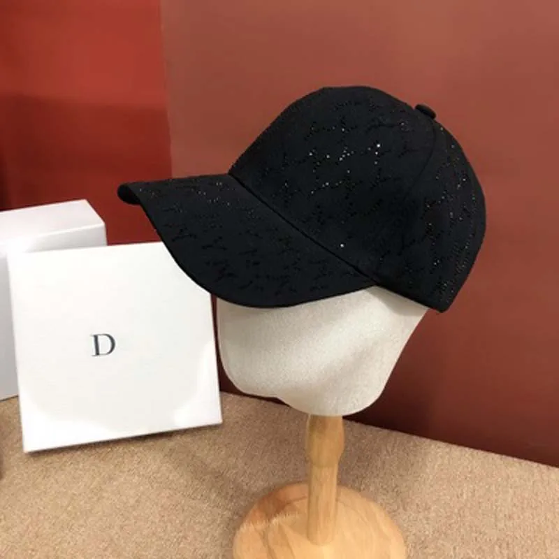 

PCFDDR Korean hot drill n letter baseball cap star brand same type of cap outdoor travel cover face sports leisure.