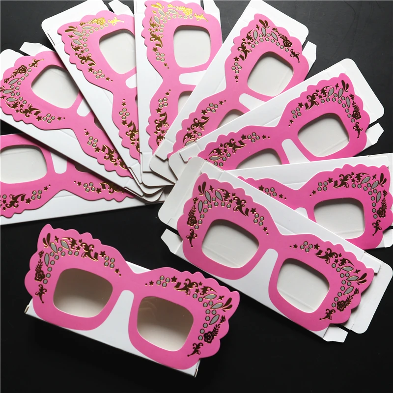

wholesales 2020 new eyelash case phosphor New holographic lashes box paper eyelashes packaging for false eyelashes make up