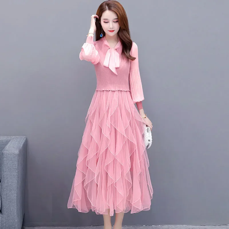 

Early Spring 2021 Female French New Dress Large Size V-Neck Mesh Fake Two Pieces Of Chiffon Long Pleated Skirt Fairy Vestidos364