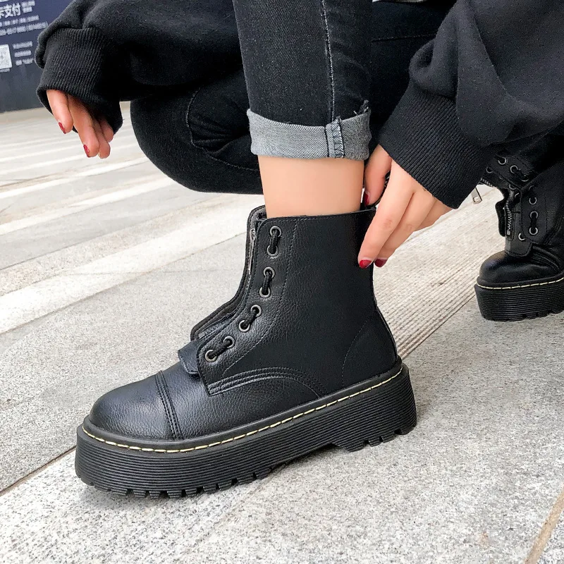 Женская Осенняя обувь botas mujer Женские Ботинки Martin Модные брендовые женские