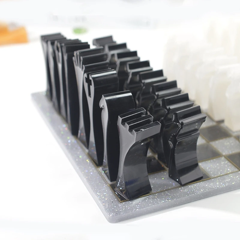 

066C 2Pcs 3D Chess Pieces Resin Casting Molds Kit 3D Chess Checker Epoxy Mold International Chess Molds Kit Resin Art Crafts