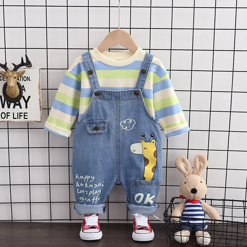 Children's clothing baby boy's clothes pure cotton plaid two-piece car printing jacket letter jeans casual sports suit |