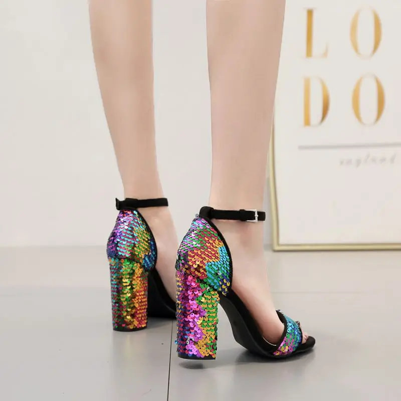 Классические модные шикарные женские босоножки с ремешком на щиколотке туфли