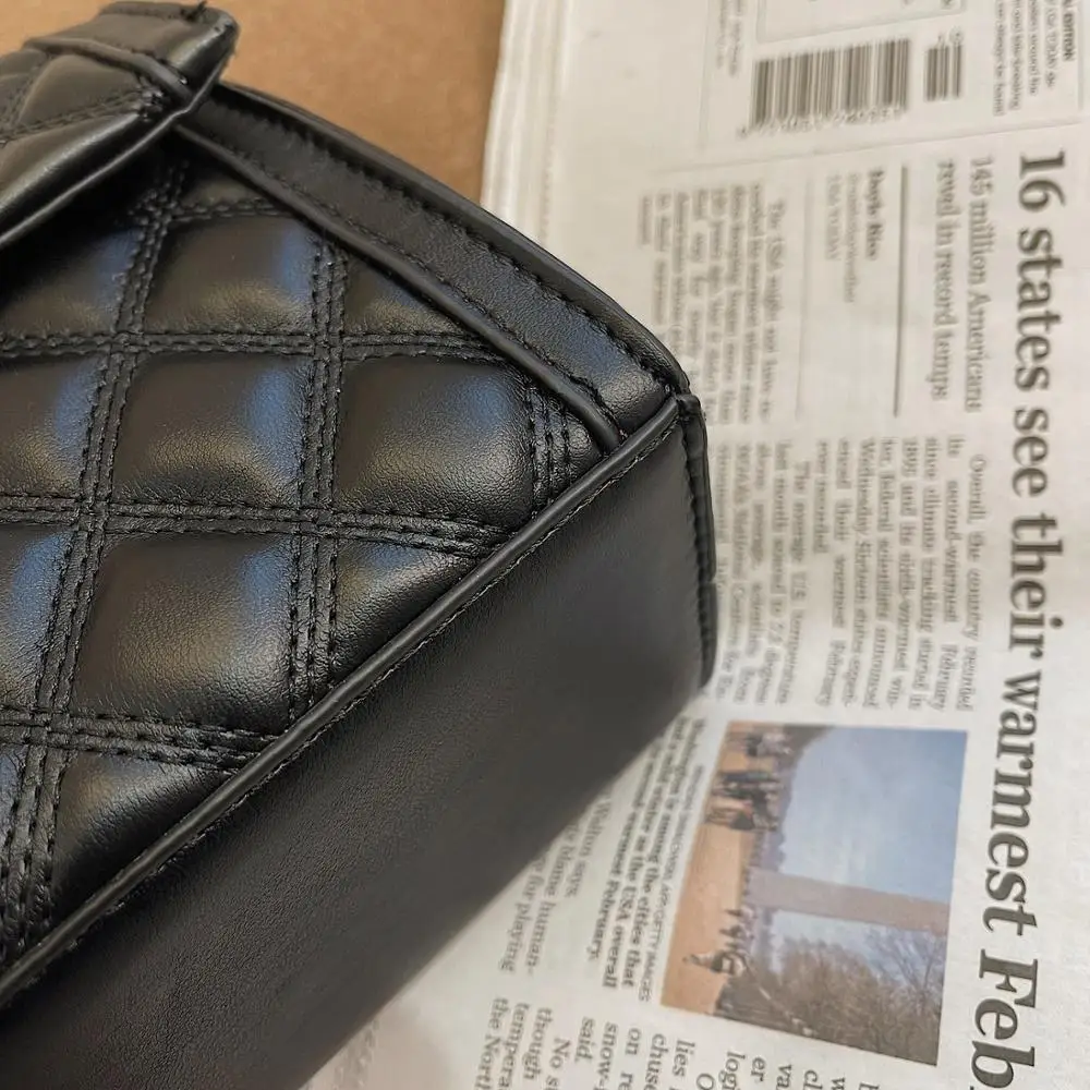 

Luxury Brand Tote bag 2021 Fashion New High Quality Patent Leather Women's Designer Handbag Lingge Chain Shoulder Messenger Bag