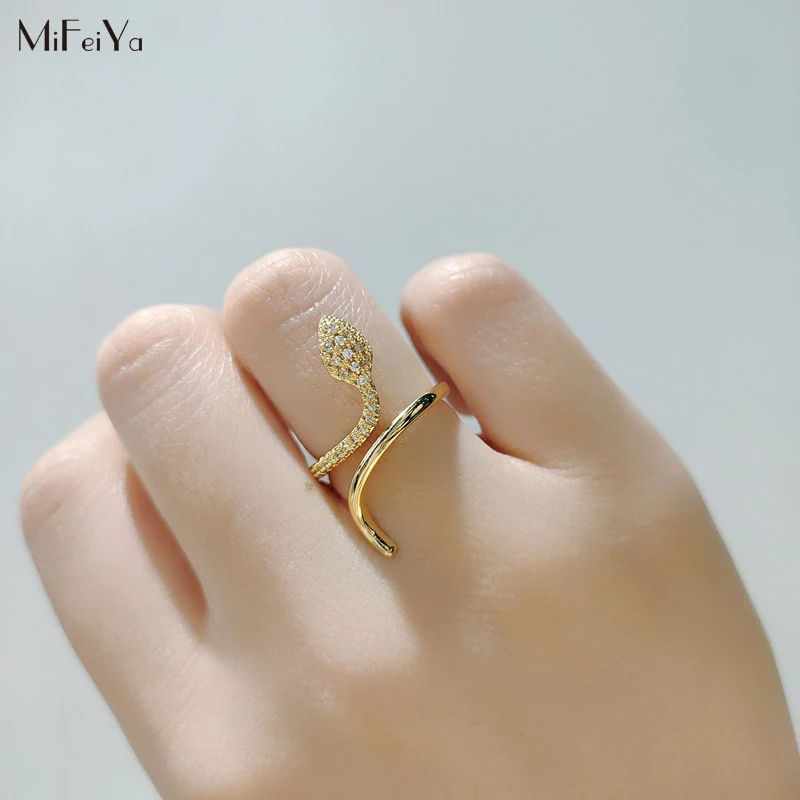 

MFY Cool Snake Shape Opening Rings for Women Bijoux Adjustable Crystal Rhinestone Zircon Wedding Female Party Jewelry