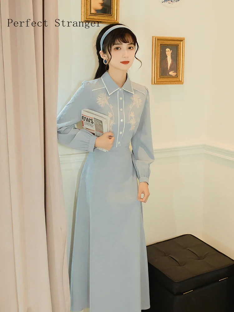 

2021 Autumn New Arrival High Quality Hot Sale Retro Peter Pan Collar Flower Embroidery Long Sleeve Women Long Dress