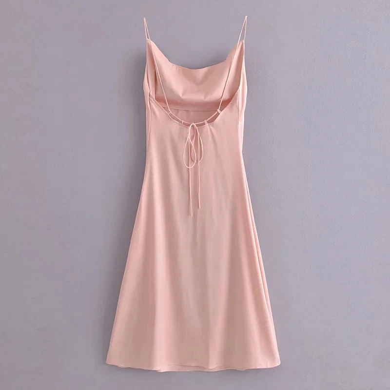 Женское атласное платье на бретелях-спагетти с открытой спиной - купить по