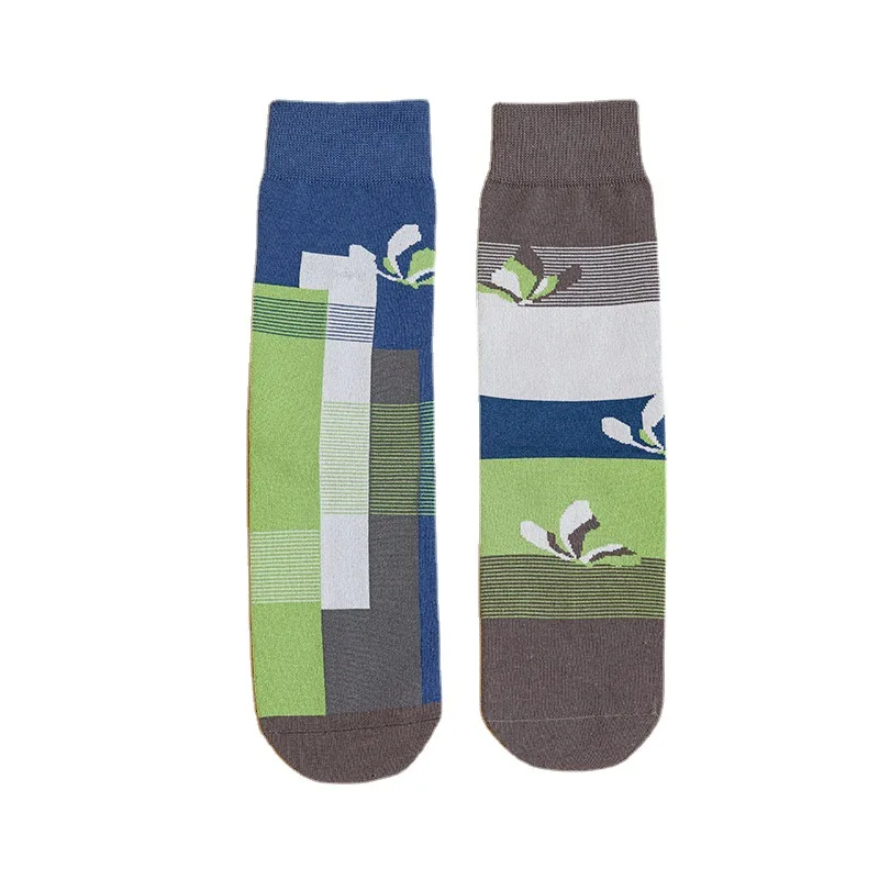 Women Socks 2022 New Fashion Cartoon Cotton Breathable Girls High Quality Asymmetry Long Socks Retro Korean Socks For Women
