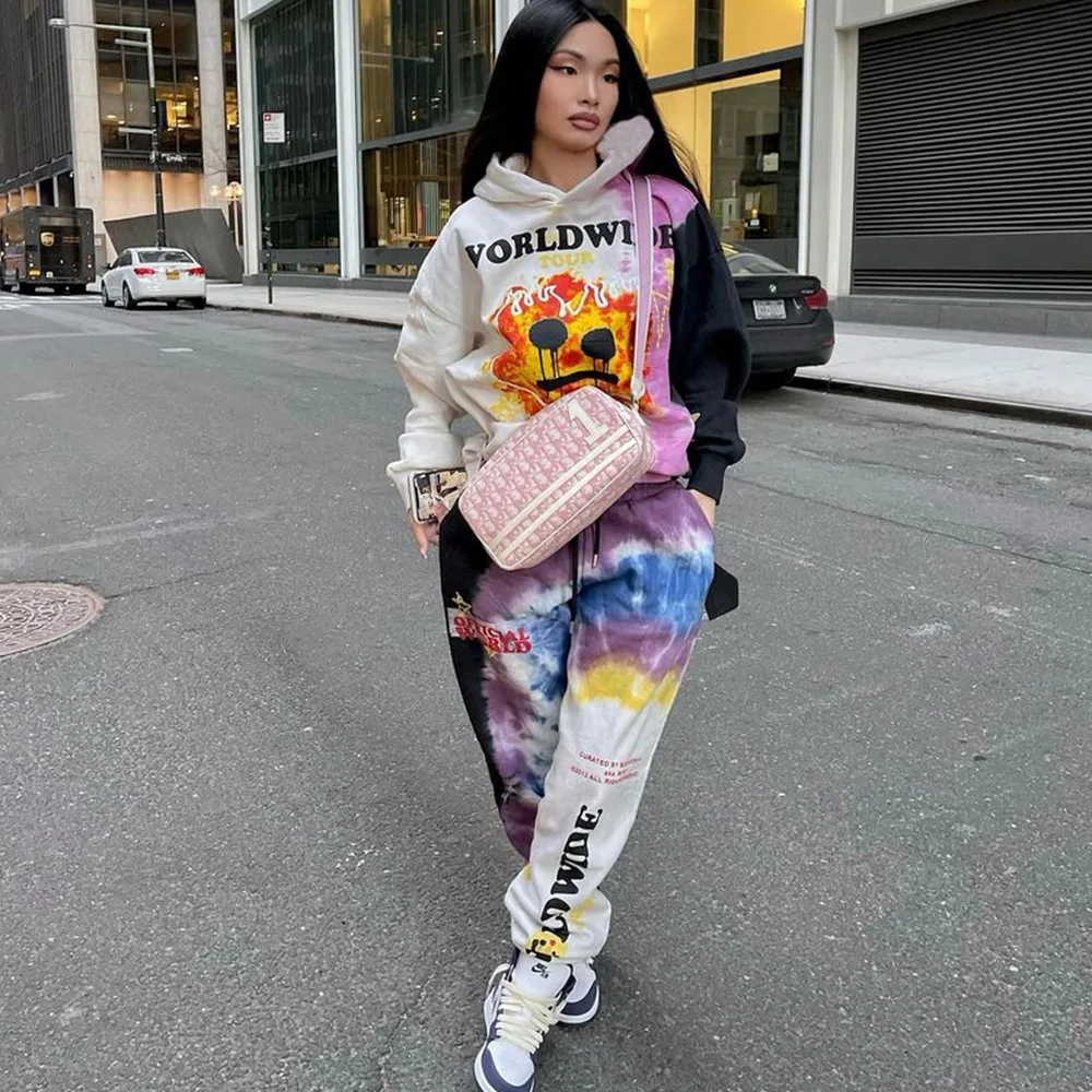 

Graffiti Streetwear Two 2 Piece Set Women Tracksuit Female Multicolor Hoodies Pants Women Matching Sets Outfits Sweatsuit