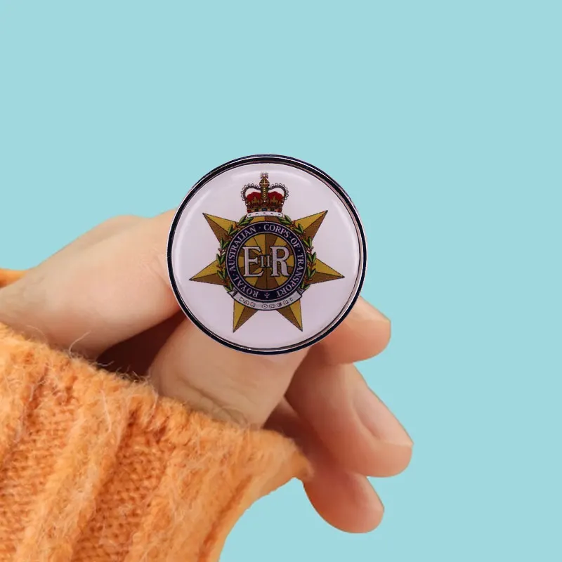 Значок с короной и звездами Королевский австралийский корпус транспорта |