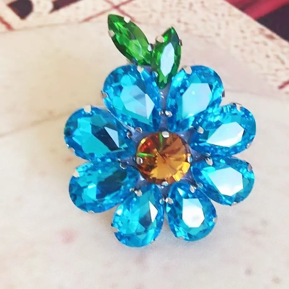 

Summer Simple And Versatile Exaggerated Large Rhinestone Gemstone Color Plum Flower Ring