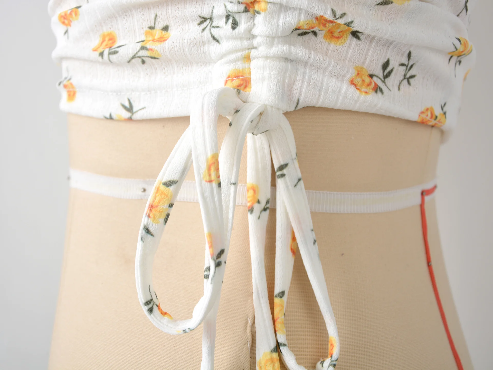 

2021 Summer Casual Short Sleeve Crop Top Women Floral Print Harajuku T Shirt Streetwear Bandage Blouses O-neck Tee Shirt Femme