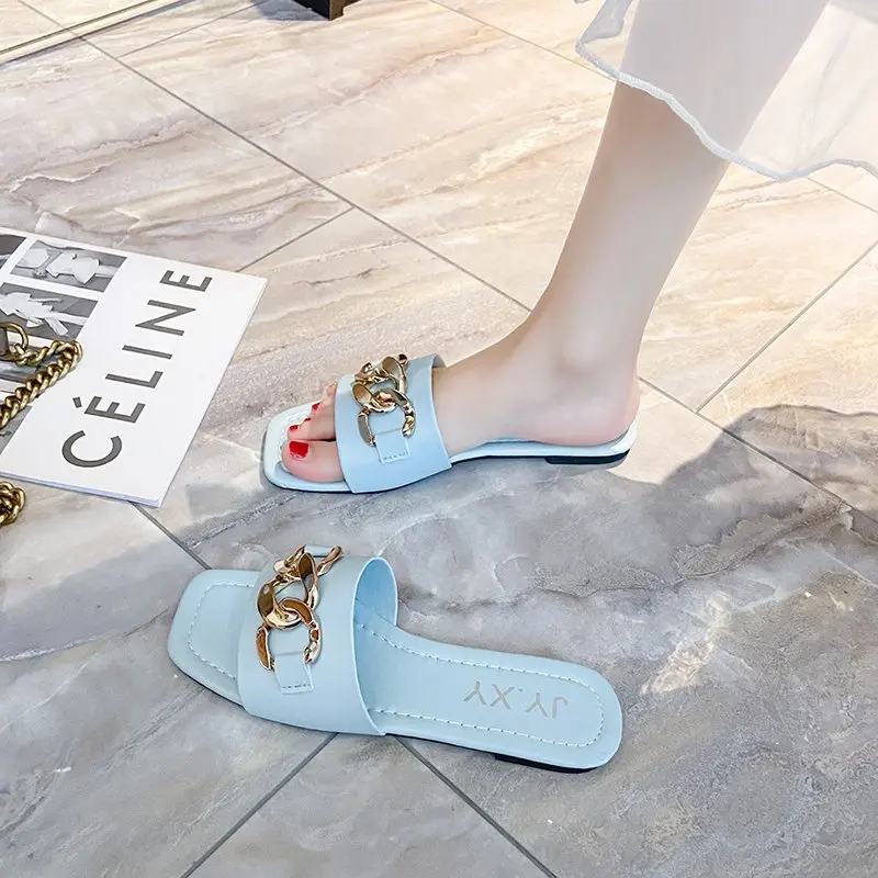 

2021 New Summer Women Sandals Metal Chain Style Slippers Fashion Female Slides Flat Slippers Beach Shoes Slip on Flip Flops