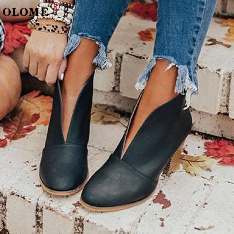 

Women's Deep V Sliding High Heel Martin Boots Women's Fashion Sexy Pointed Ankle Boots Women's Large Size Boots 35-43