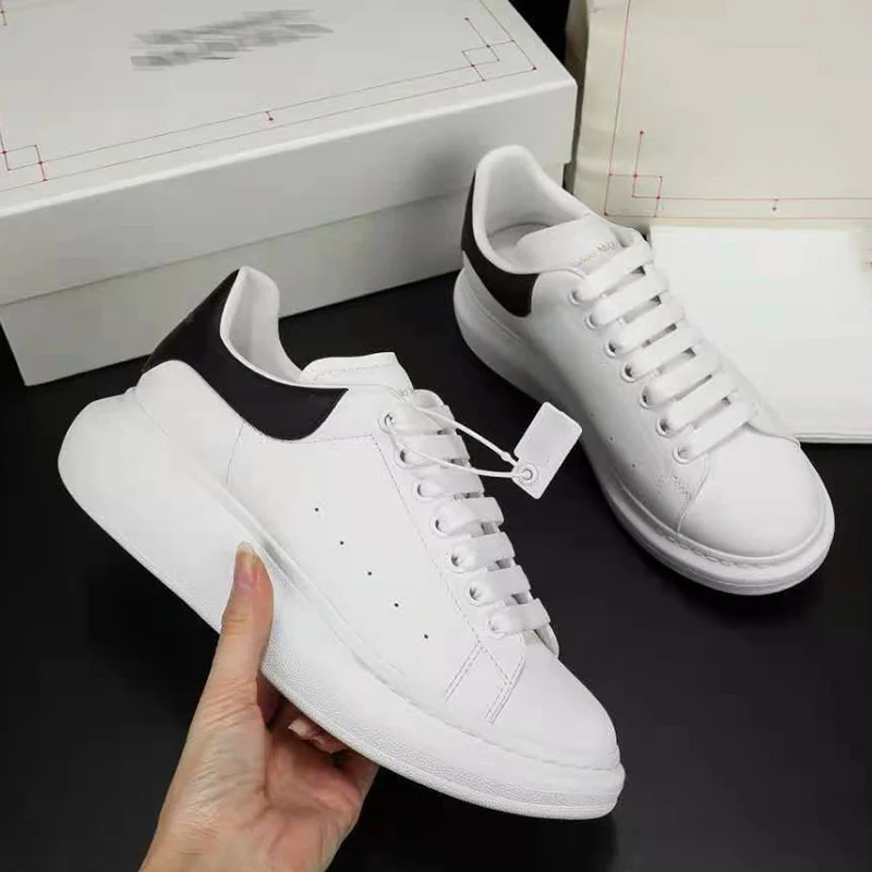 

McQueen Leather White Shoes Men's and Women's European and American Couples Thick-Soled Muffins Increase the Trend of Sneakers