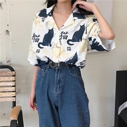 

2021 Hot Sale Button Line Female Chinese Letter Cat Printed Women Short Sleeve Holiday Shirts Casual Loose Turn Down Collar