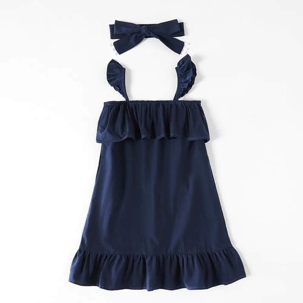 Милая Одинаковая одежда для всей семьи платье на подтяжках мамы и дочки