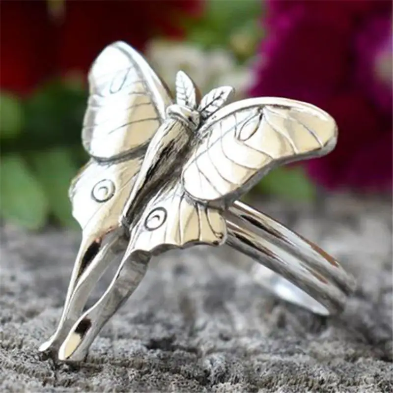 

Silver Color Vintage Butterfly Ring Exquisite Insect Finger Ring Women's Fashion Wedding Engagement Party Ring Festival Jewelry