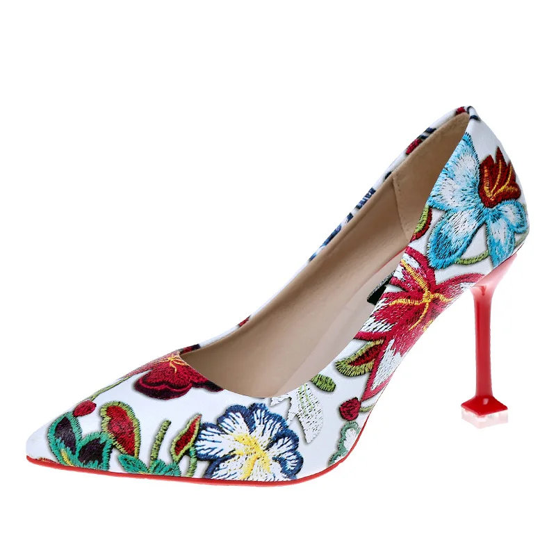 

2019 summer fashion flower embroidery high heels women's shoes low top shallow mouth sandals women's shoes