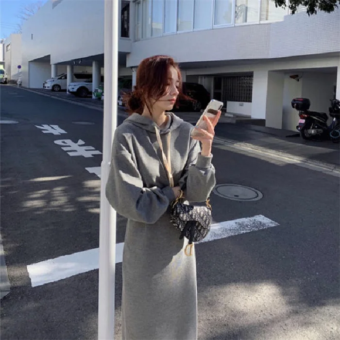 

Осеннее женское платье с длинным рукавом 2021 весна-осень синдром тонкое темпераментное модное свободное повседневное свитер с капюшоном Дл...