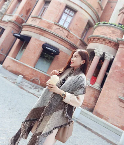 

New Style for Autumn and Winter Elegant Contrasting Color Angle of Obliquity Design Woolen Thickened Plaid Long Scarf Shawl