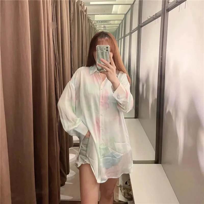 Женская атласная рубашка в стиле оверсайз с длинным рукавом | одежда