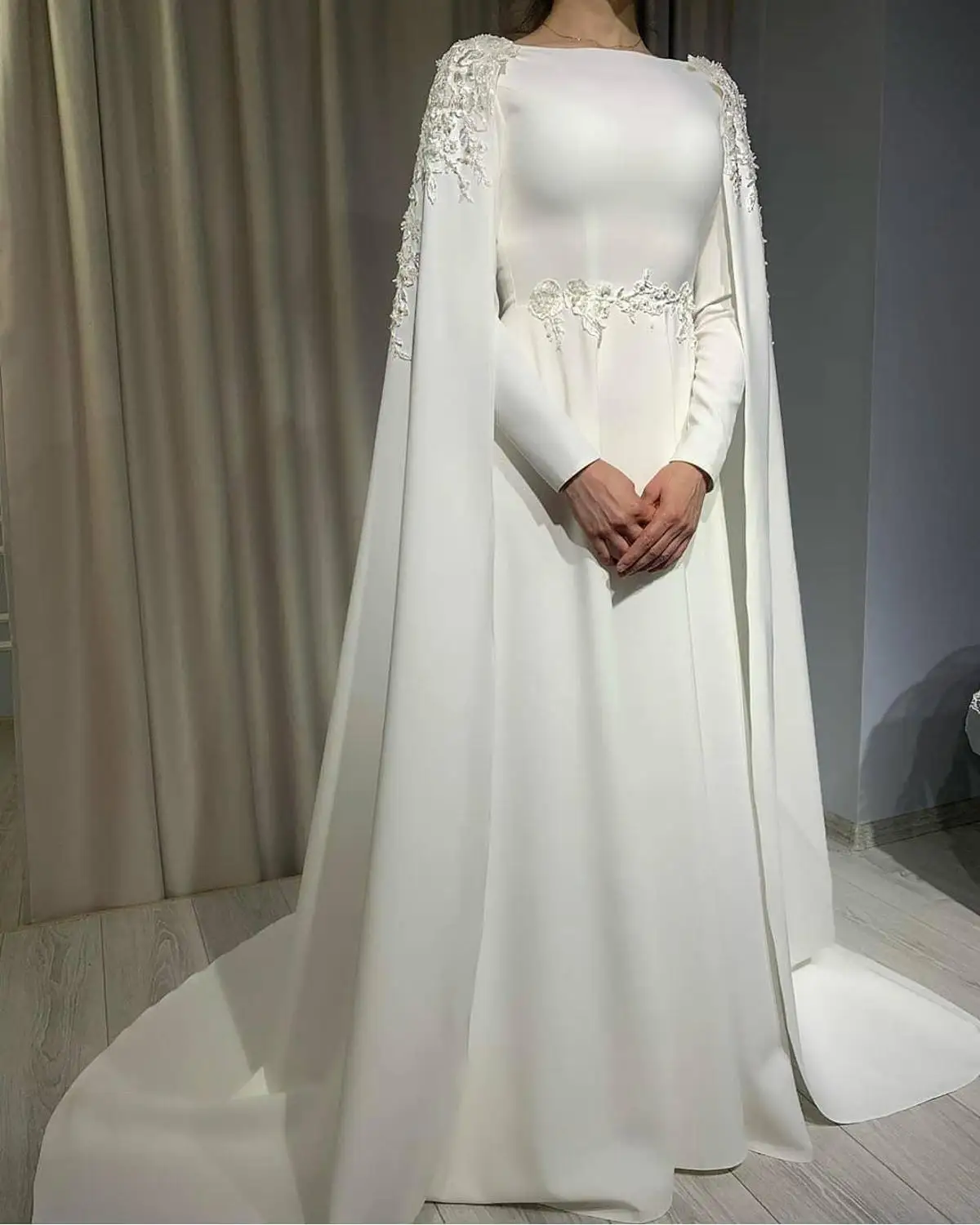 

New Long Sleeve Arabic Dubai Dress for Wedding Party Cape Lace Appliques Plus Size Satin Vestido De Novia Women Bridal Gowns