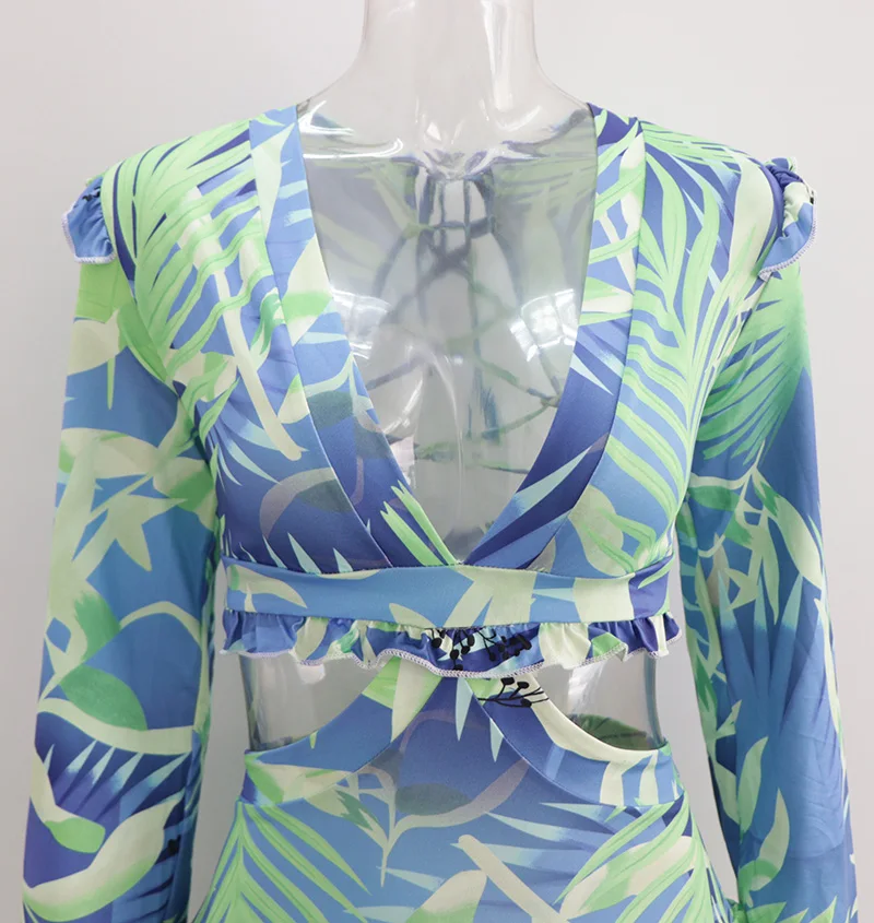 

Kricesseen Sexy Floral Print Cut-Out Ruffle Rompers New Autumn Beautiful Long Sleeve Playsuit Laced Back Vacation Short Jumpsuit