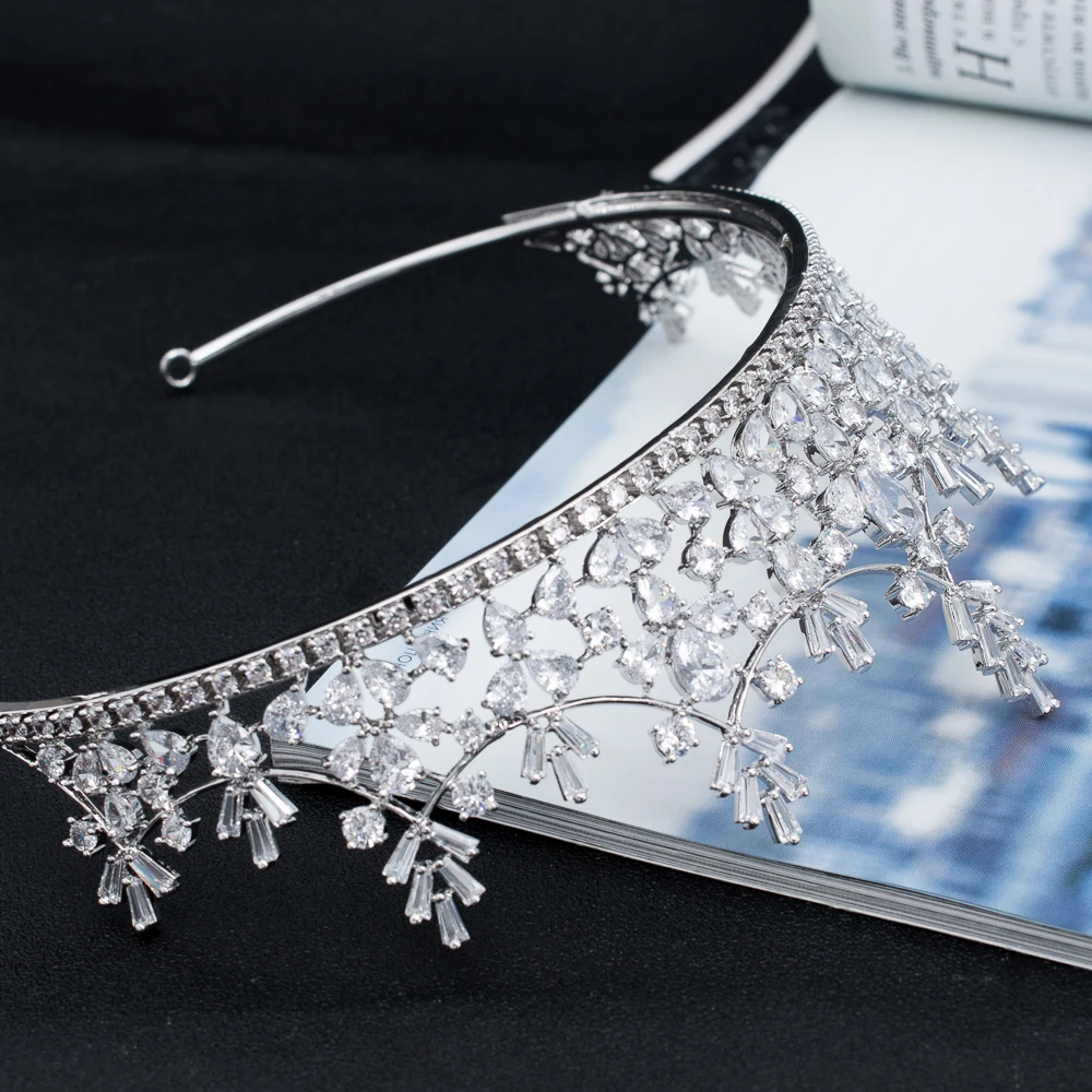 Женский свадебный аксессуар для волос с фианитом украшенный платиновым