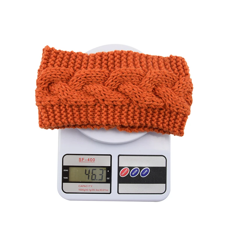 Повязка на голову женская зимняя однотонная вязаная широкая эластичная |