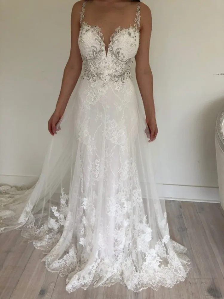 

Boho кружевное свадебное платье размера плюс Свадебное платье трапециевидной формы с поезд Мозаика из бисера Топ с пуговицами на спине с длин...