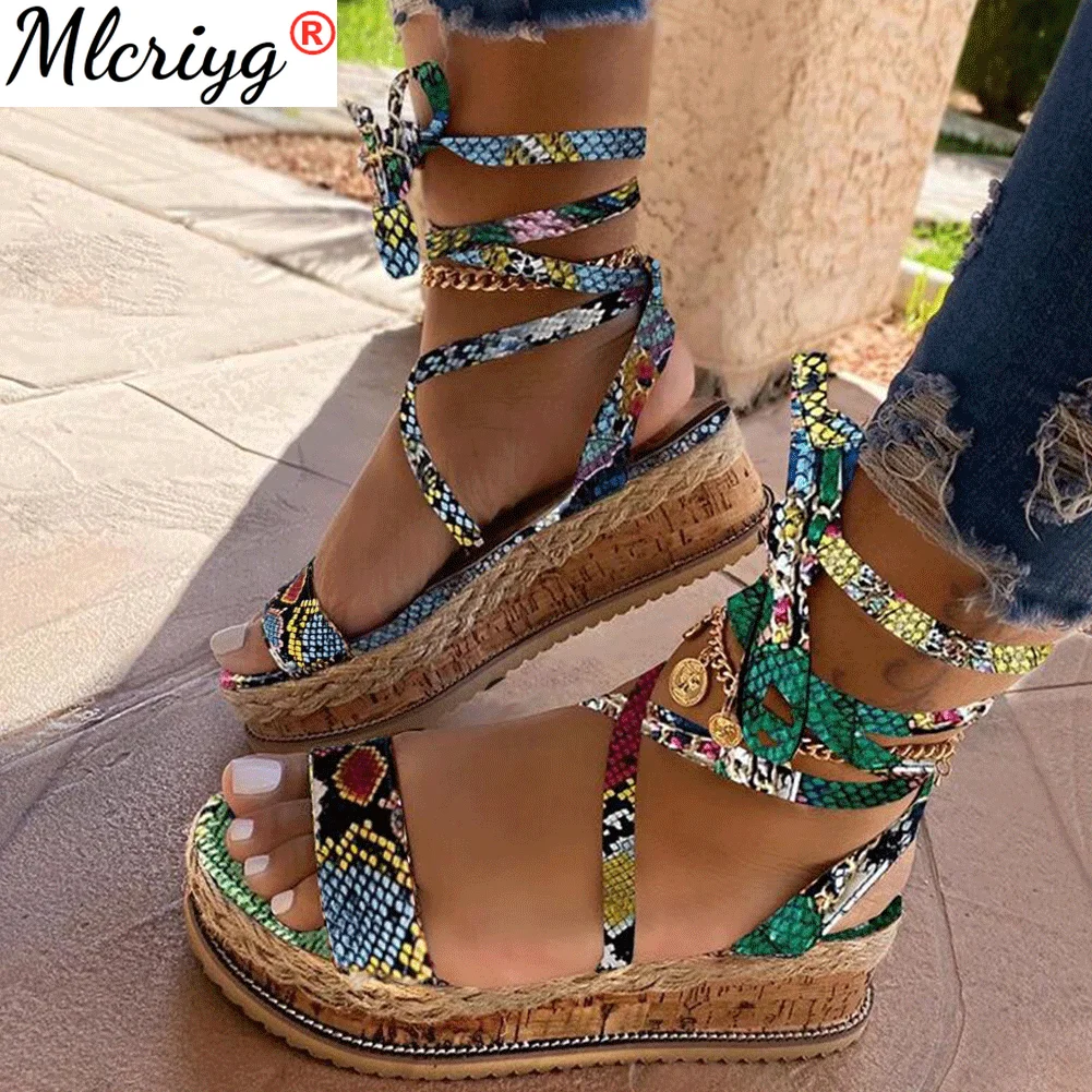 

Plus Size 43 Heels Fashion 2021 Plus Size Wholesale Shoelaces Multi Snake Printed Summer INS Hot Shoes Women Platform Sandals