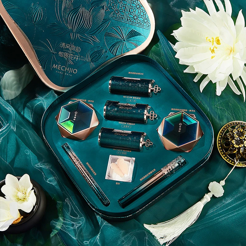 

Rosemary Green Lotus Pattern Gift Box Makeup Kit with Chinese Style Red Engraved Lipsticks Eyeliner Mascara Setting Loose Powder