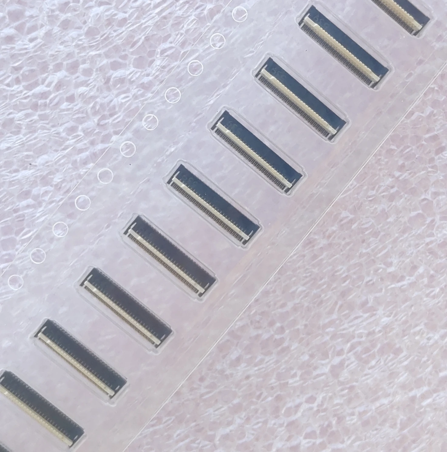 2--50 шт. Оригинальный новый дисплейный экран LCD для MOTOROLA MOTO ONE ZOOM XT2010 с разъемом слота FPC на плате