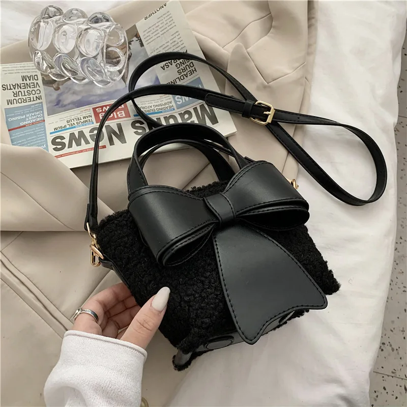 

2021 New Arrivals Women's Shoulder Bag For Female PU Leather Plush Epidermis Bow Tie Decoration Design Fashion Mini Delicate Bag