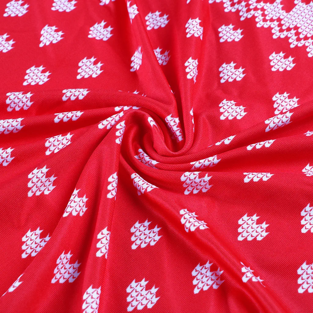 С О образным вырезом с принтом рождественского оленя и надписью длинными